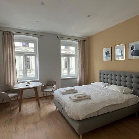 Apartment Near Metro & Netflix Vienne Extérieur photo