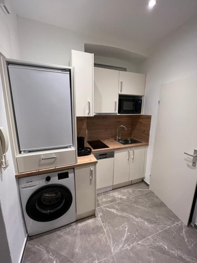 Apartment Near Metro & Netflix Vienne Extérieur photo