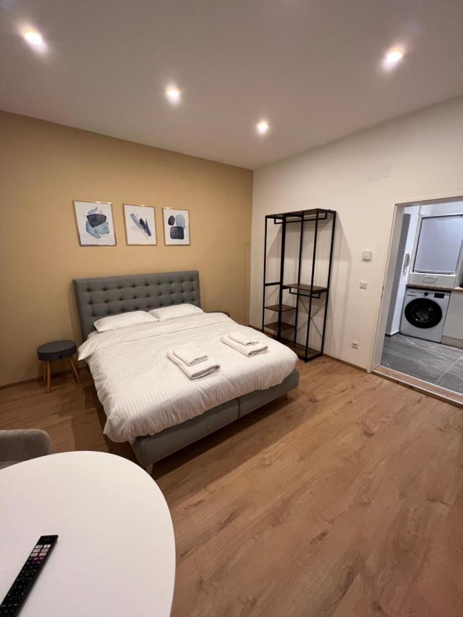 Apartment Near Metro & Netflix Vienne Extérieur photo