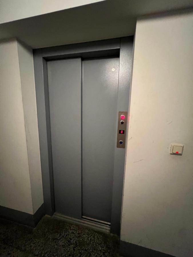 Apartment Near Metro & Netflix Vienne Extérieur photo